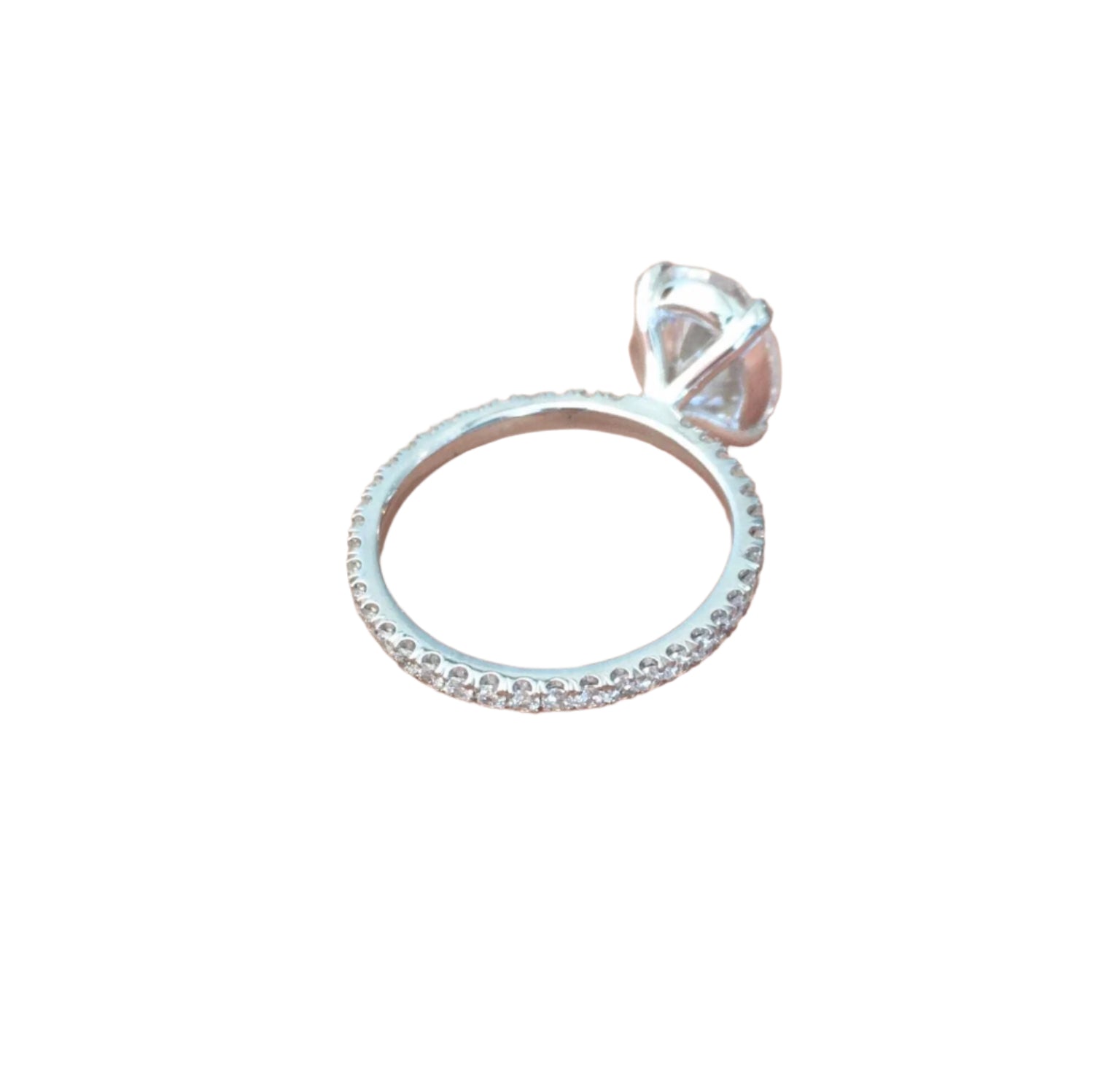 L’Ovale Éclat Ring
