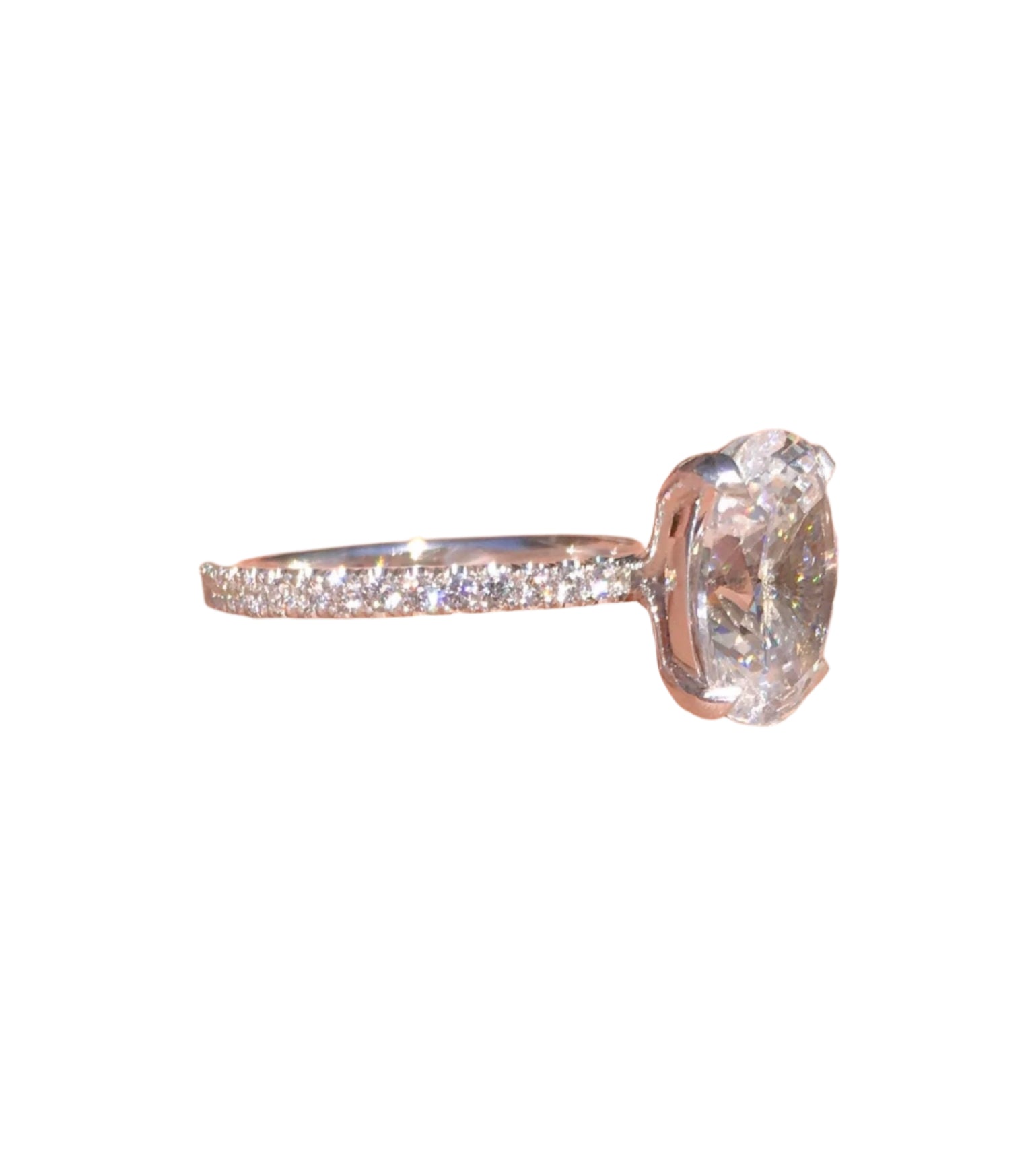 L’Ovale Éclat Ring