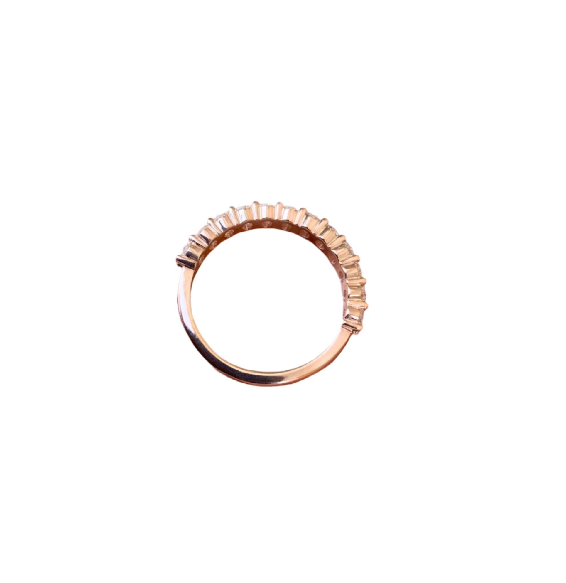 Élégance Ovale Diamond Band