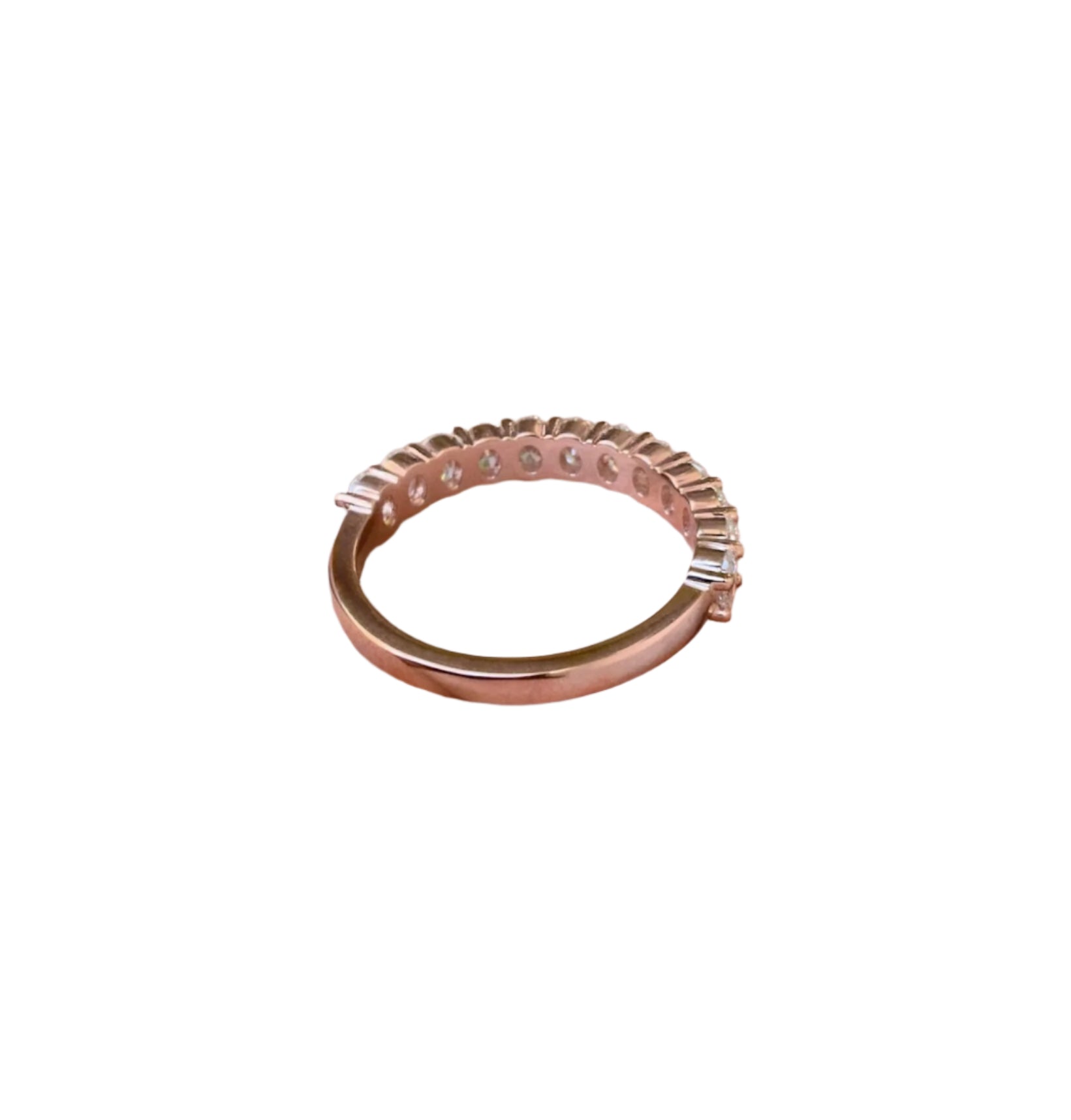 Élégance Ovale Diamond Band