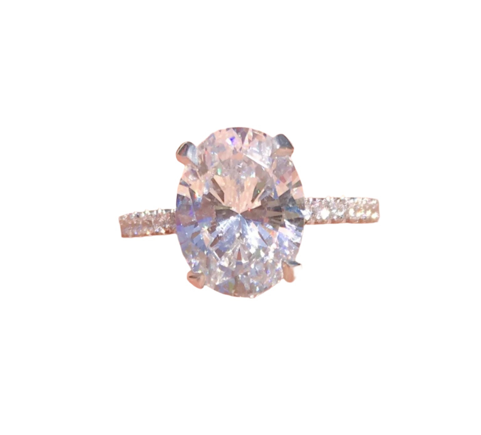 L’Ovale Éclat Ring