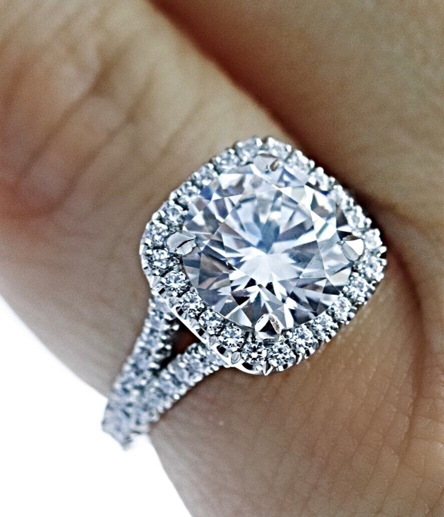 Clarté Divine Ring