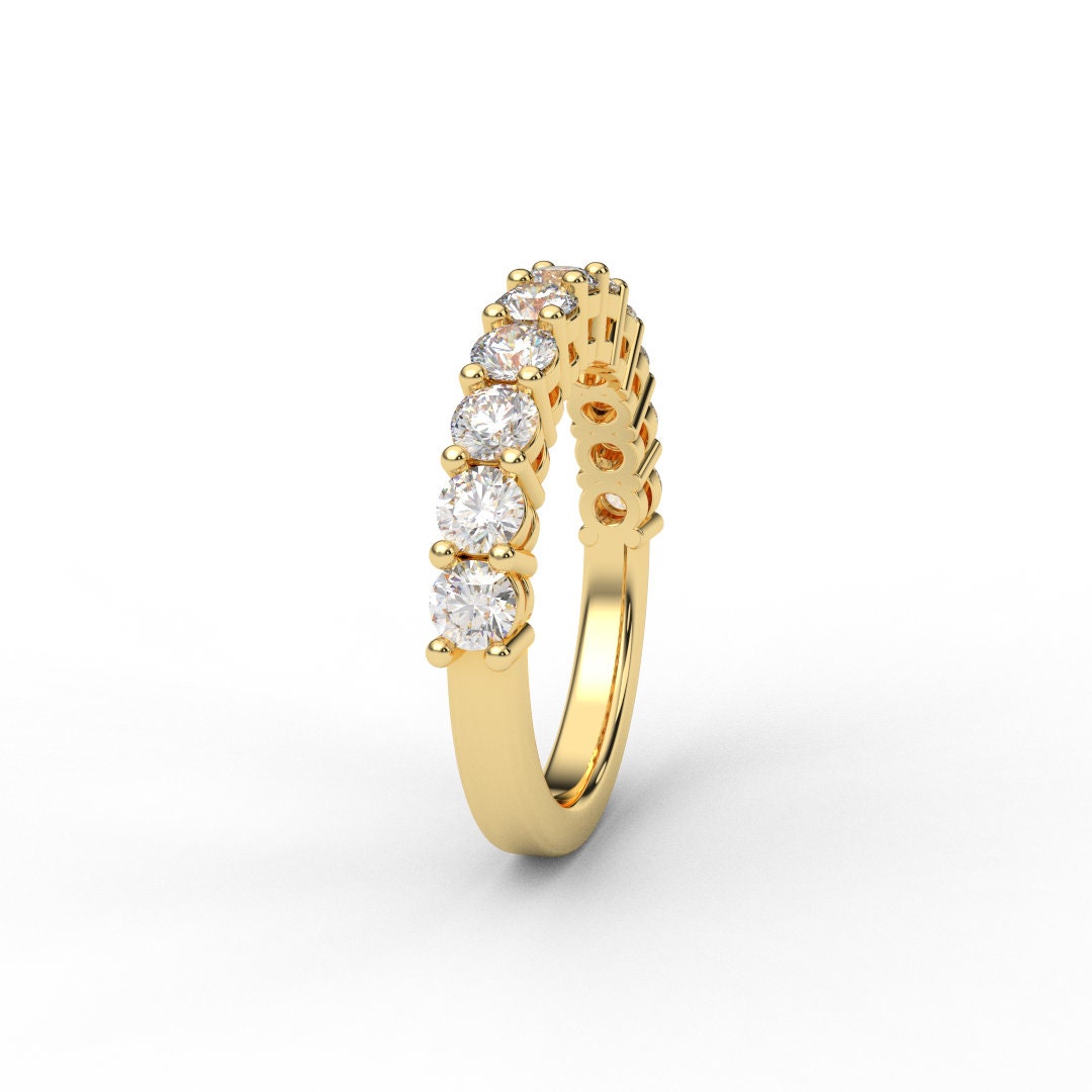 Clairvelle Diamond Band