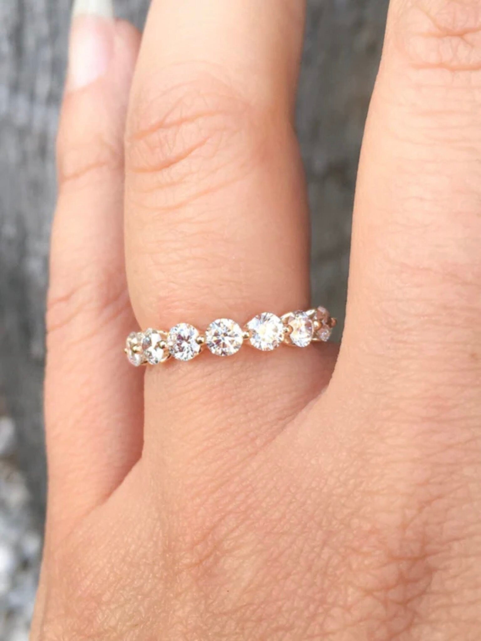 Lumière Flottante Diamond Band